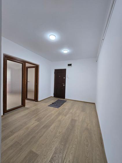 Apartament cu 3 camere în Alexandru cel Bun