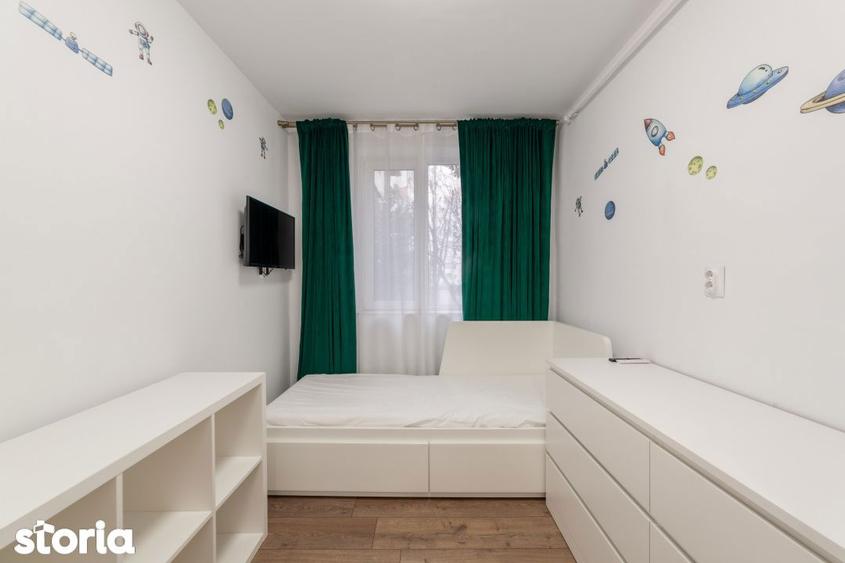 Apartament cu 3 camere semidecomandat, mobilat în Calea București