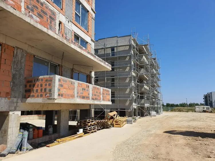 Apartament cu 2 camere semidecomandat în Theodor Pallady