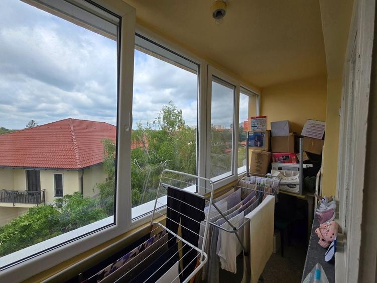 Apartament cu 4 camere decomandat, mobilat în Circumvalațiunii