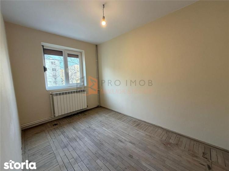 Apartament 3 camere cf 2 decomandat Zona Micro 14 - 11