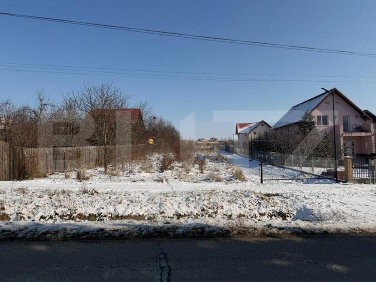 Teren Construcții intravilan de 4693 mp, în Periferie