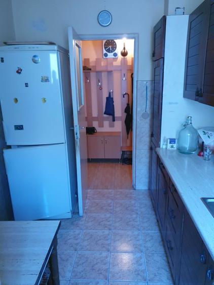 Apartament cu 2 camere semidecomandat în Vasile Aaron