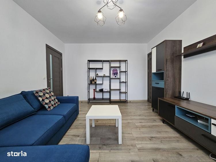 Apartament cu 3 camere semidecomandat în Gara de Nord
