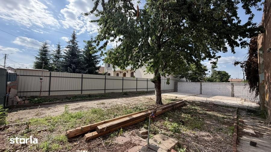 Casă cu 5 camere cu Teren 557 Mp în Central