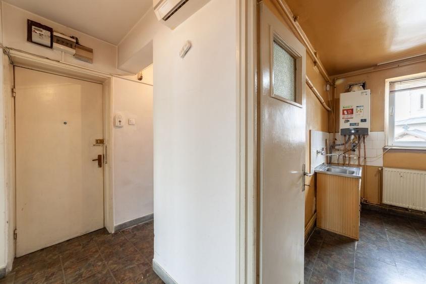 Apartament cu 2 camere decomandat în Central