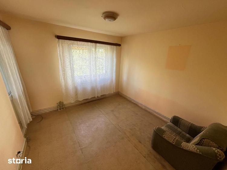 Apartament cu 2 camere decomandat în Vasile Aaron
