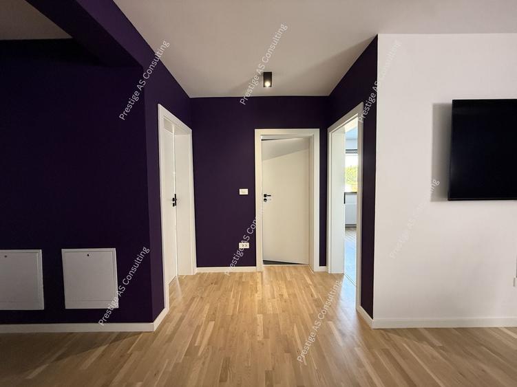Apartament cu 3 camere semidecomandat, mobilat în Aradului
