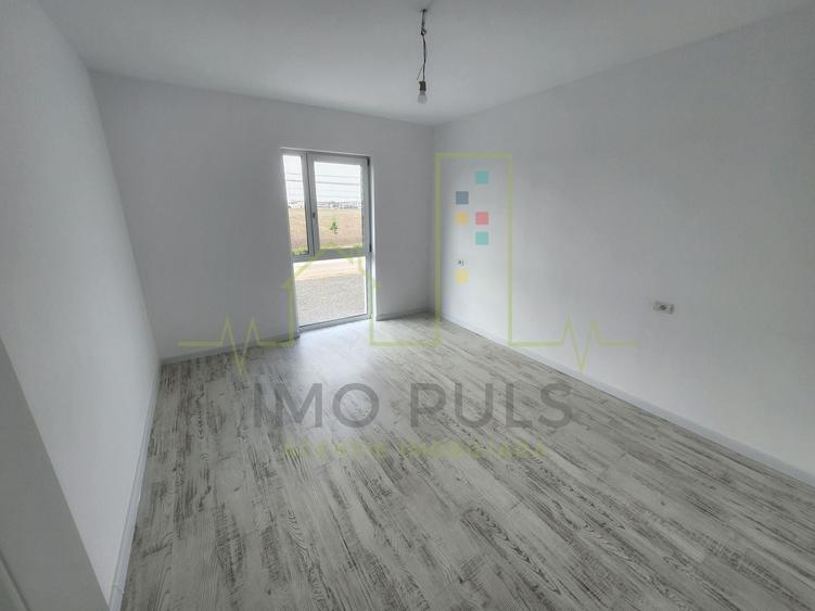 Apartament cu 3 camere decomandat în Dumbrăvița