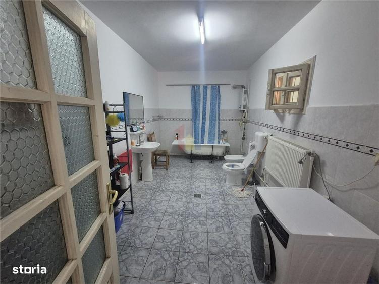 Casă cu 4 camere în Vărsătura