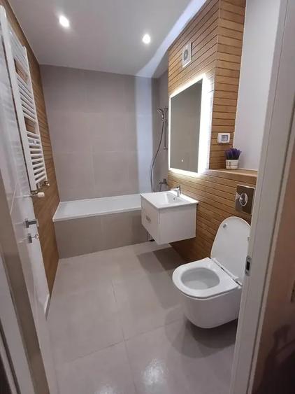 Apartament cu 2 camere decomandat, mobilat în Regie