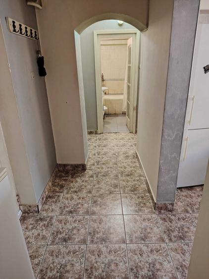 Apartament cu 2 camere decomandat în Exterior Vest