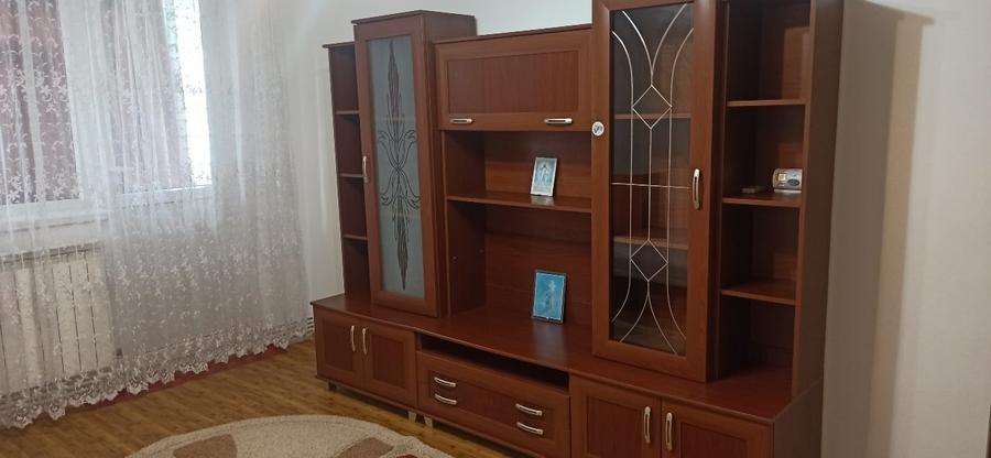 Apartament cu 2 camere semidecomandat în Micro 17