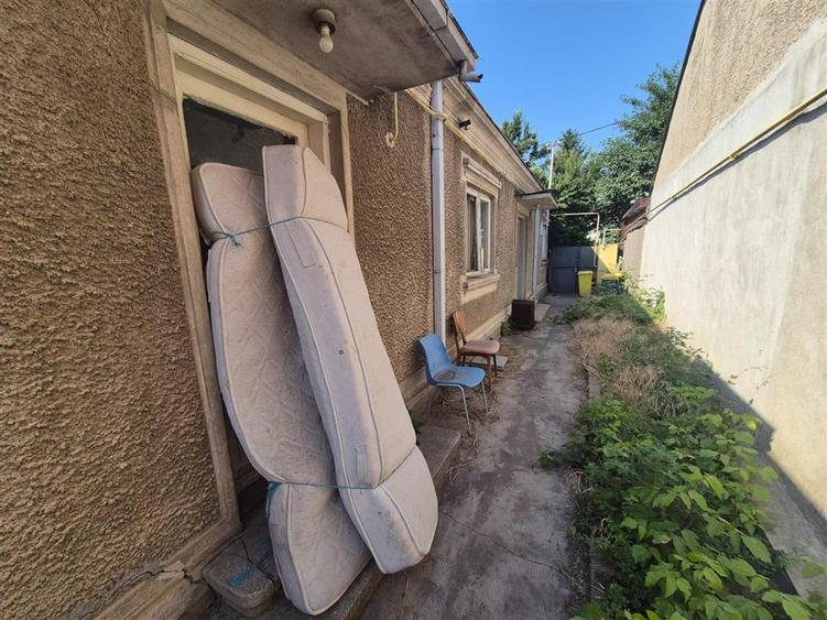 Casă individuală cu 3 camere cu Canalizare în Barieră