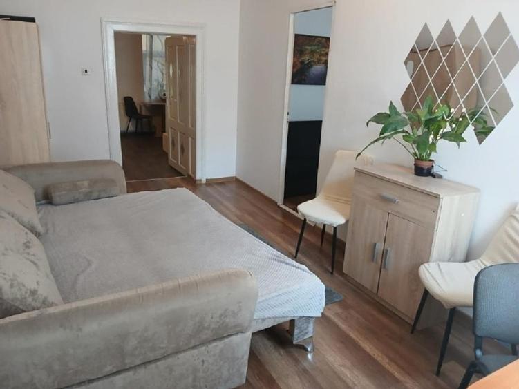 Apartament cu 2 camere circular în P-ța Mihai Viteazul