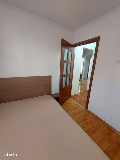 Apartament cu 3 camere decomandat în Decebal