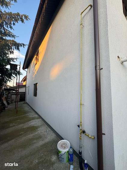 Casă cu 8 camere cu Teren 300 Mp în Ciurea