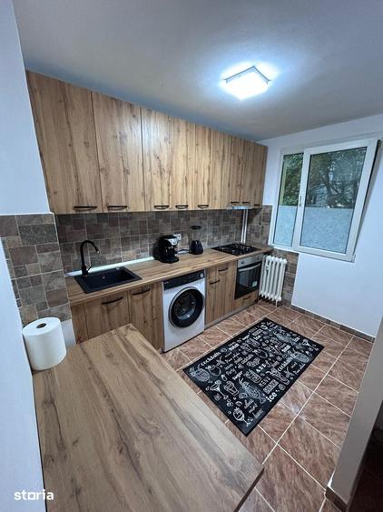 Apartament cu 2 camere decomandat în Berceni