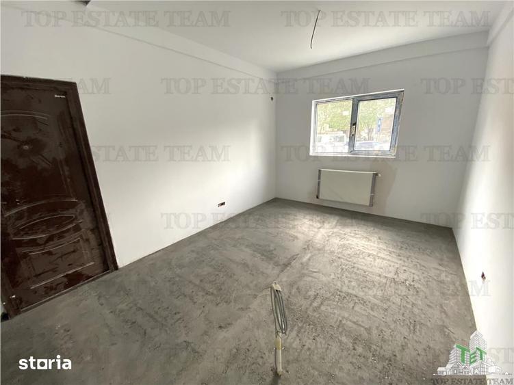 Casă cu 5 camere cu Teren 372 Mp în Dacia