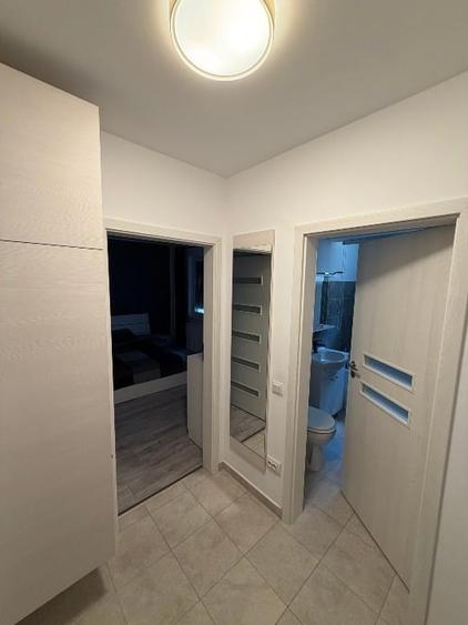Apartament cu 2 camere decomandat, mobilat în Central