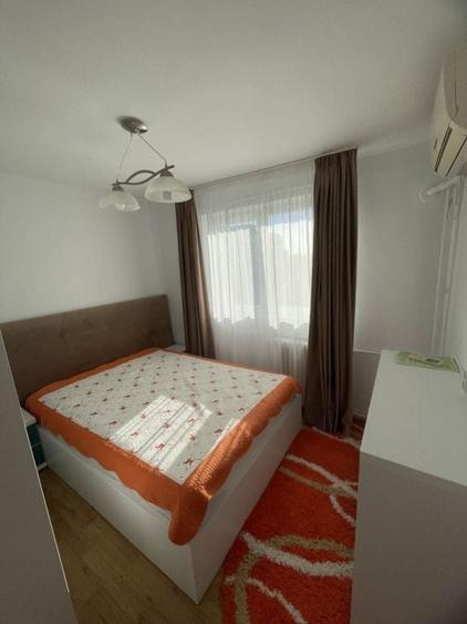Apartament cu 2 camere decomandat, mobilat în Valea Ialomiței