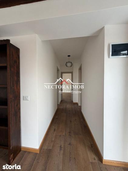 Casă cu 5 camere cu Teren 500 Mp în Sântandrei
