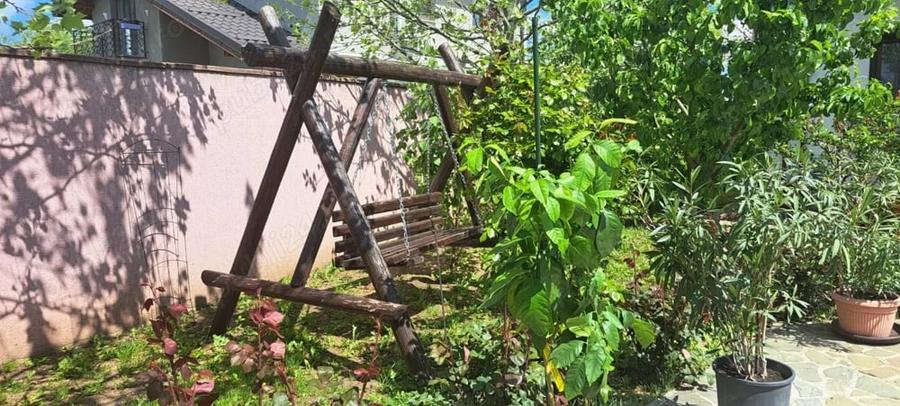 Casă cu 3 camere în Adunații-Copăceni