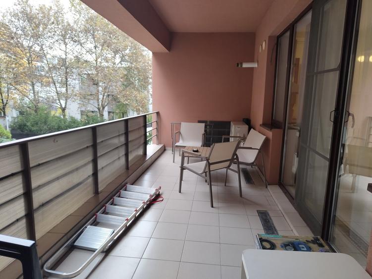 Apartament cu 3 camere decomandat, mobilat în Aviației
