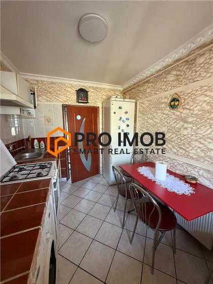 Apartament cu 4 camere decomandat, mobilat în Bahne