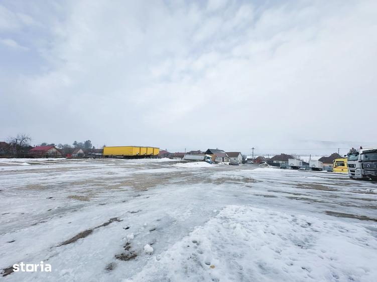 Spațiu comercial, de 500 mp, în Adămuș