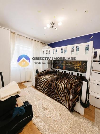 Apartament cu 4 camere decomandat în Dărmănești