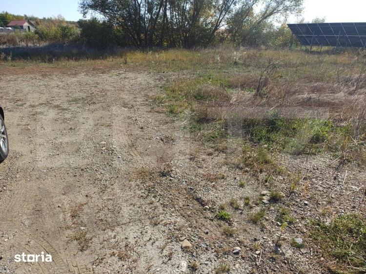 Teren de 3800 mp, în Moara