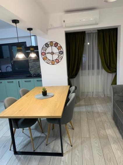 Apartament cu 2 camere decomandat în Faleză