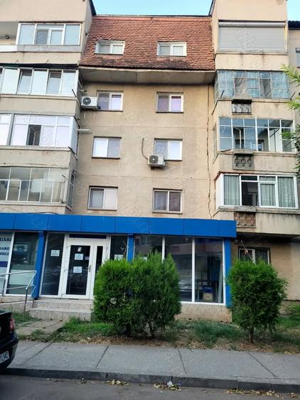Spațiu comercial, de 60 mp, în Caracal