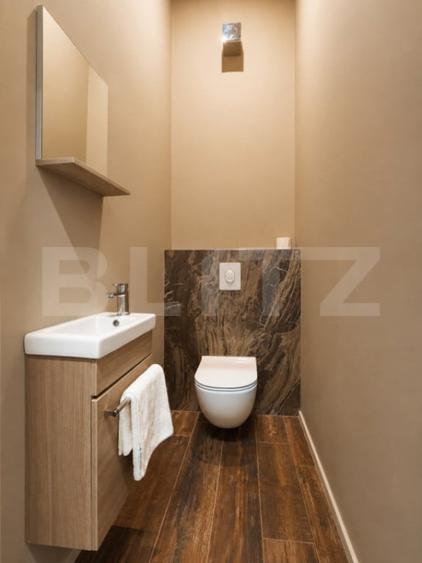 Apartament cu 3 camere semidecomandat în Central
