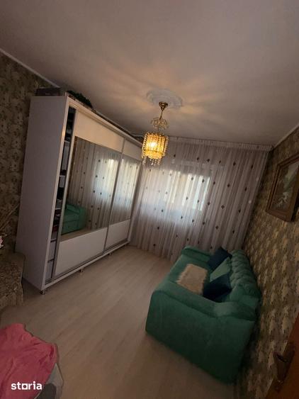 Apartament cu 4 camere în Crângași
