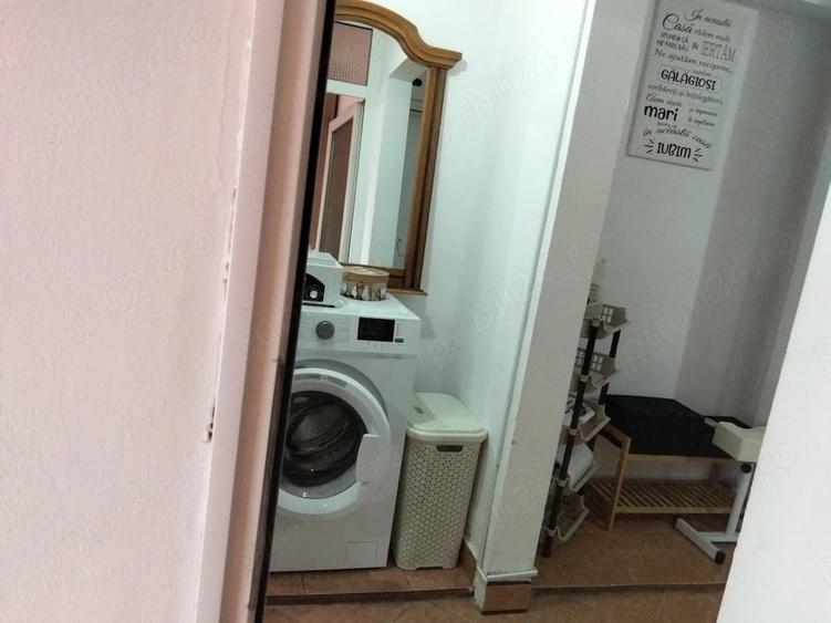 Apartament cu 4 camere decomandat în Micălaca