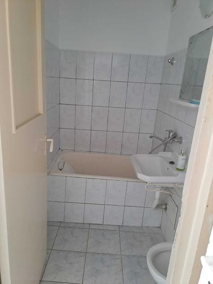 Apartament cu 2 camere semidecomandat în Exterior Vest