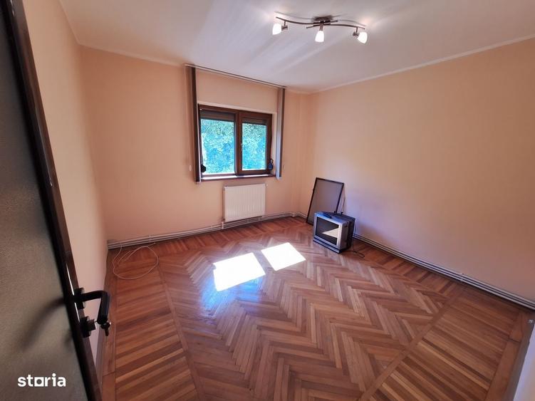 Apartament cu 3 camere decomandat în Țiglina 3