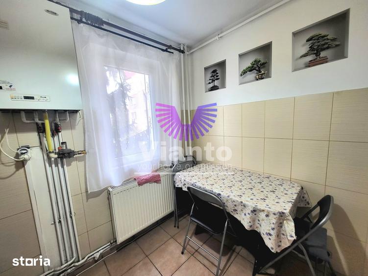 Garsonieră decomandată, mobilată în Hipodrom 1