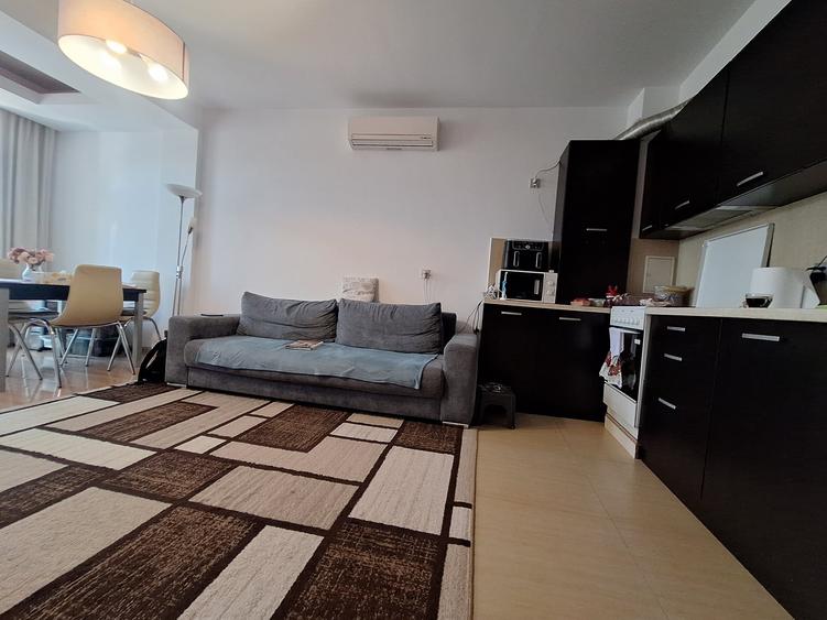 Apartament cu 2 camere decomandat, mobilat în Fratelia