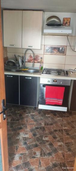 Casă cu 3 camere în Romanu