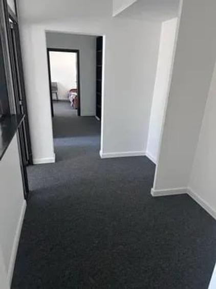 Apartament cu 3 camere semidecomandat în Dacia