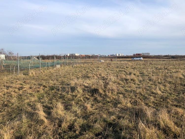 Teren de 906 mp, în Nord