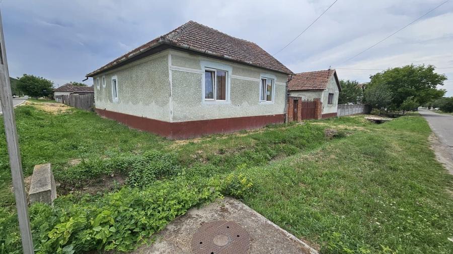 Casă cu 4 camere în Galșa