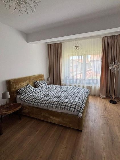 Casă individuală cu 5 camere cu Canalizare în Pipera