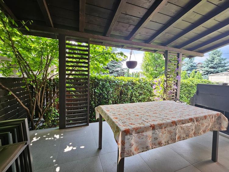 Duplex cu 4 camere cu Canalizare în Zăvoi