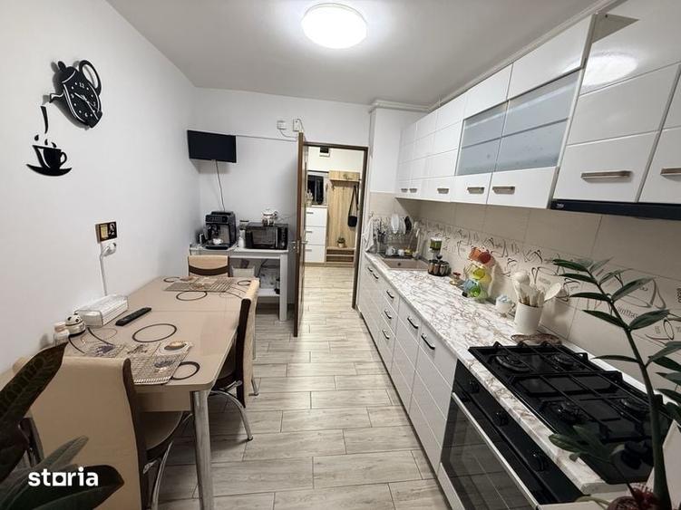 Apartament cu 3 camere în Crângași