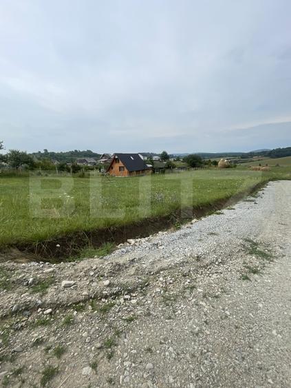 Teren Construcții intravilan de 595 mp, în Est