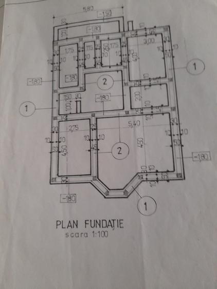 Casă cu 4 camere în Dărmănești